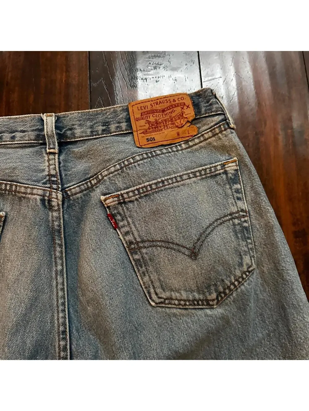 Levis 501 Vintage Y2K Straight Leg XX 2000s Jeans 36x34 Light Wash Act 33x33